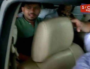 नागपुर: नेशनल कॉलेज में कन्हैया कुमार पर फेंकी गई चप्पल, लगे ‘मुर्दाबाद’ के नारे