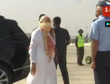 अम्फान से हुई तबाही का जायजा लेने कोलकाता पहुंचे PM मोदी, ममता ने किया रिसीव