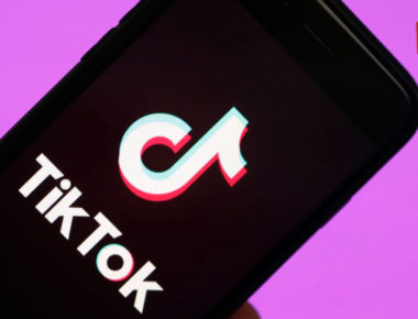 TikTok वीडियो पर मचा बवाल, उठी ऐप को बैन करने की मांग
