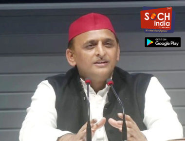 अखिलेश के तेवर पड़े ढीले, अब कहा- गरीबों के टीकाकरण की निश्चित तारीख घोषित हो