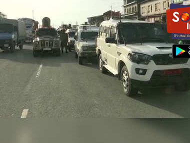 काश्मीरमध्ये CRPF च्या पथकावर दहशतवादी हल्ला, १ जवान शहीद