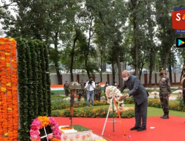 President Kovind lays wreath at Dagger War Memorial in J&K’s Baramulla on the occasion of Kargil Vijay Diwas