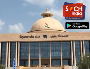 कोरोना के मृतकों को इंसाफ दिलाने के नारों के साथ विपक्ष ने किया वाकआउट, विजय रूपाणी और नितिन पटेल के चुप रहने से नए मंत्रियों में रोष