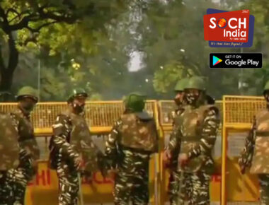 Singhu Border पर युवक की बेरहमी से हत्या, हाथ काटकर शव को बैरिकेड से लटकाया