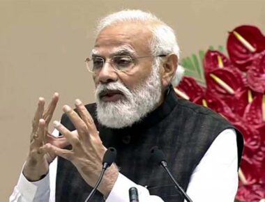 इंतजार कर रहा था, कब कोई…’ : UP में 9,800 करोड़ की परियोजना को लेकर PM मोदी बनाम अखिलेश यादव sochindia