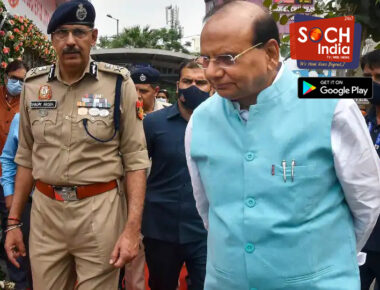 Delhi IAS Transfer: सिसोदिया के घर CBI रेड के बाद 12 IAS अधिकारियों का तबादला, LG ने जारी किया आदेश