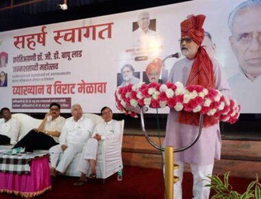 सांगली : सध्याची अवस्था पाहून गांधीजी रोज मेले असते – तुषार गांधी . दिल्लीत एका युवतीवर बलात्कार झाला यानंतर मोठा उठाव झाला पण बिलकीस बानुवरील अत्याचाऱ्याच्या विरोधात कोणी का उभे राहिले नाही? असा सवाल त्यांनी उपस्थित केला.